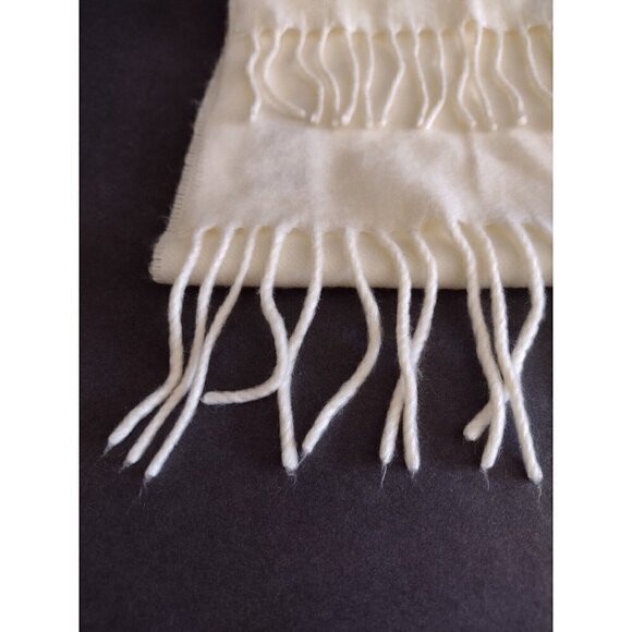 Cashmink By V. Fraas Scarf Womens Cream Fringe  100% Acrylic Made In Germany - Picture 5 of 5